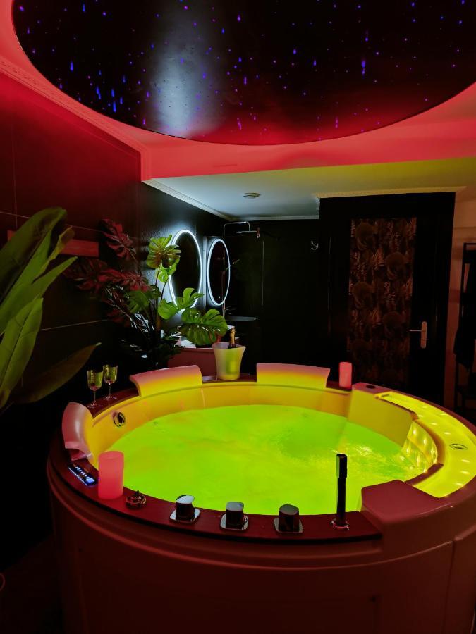 La Loveroom Bdsm De Nice " La Chambre Luxe Des Desirs " Eksteriør bilde