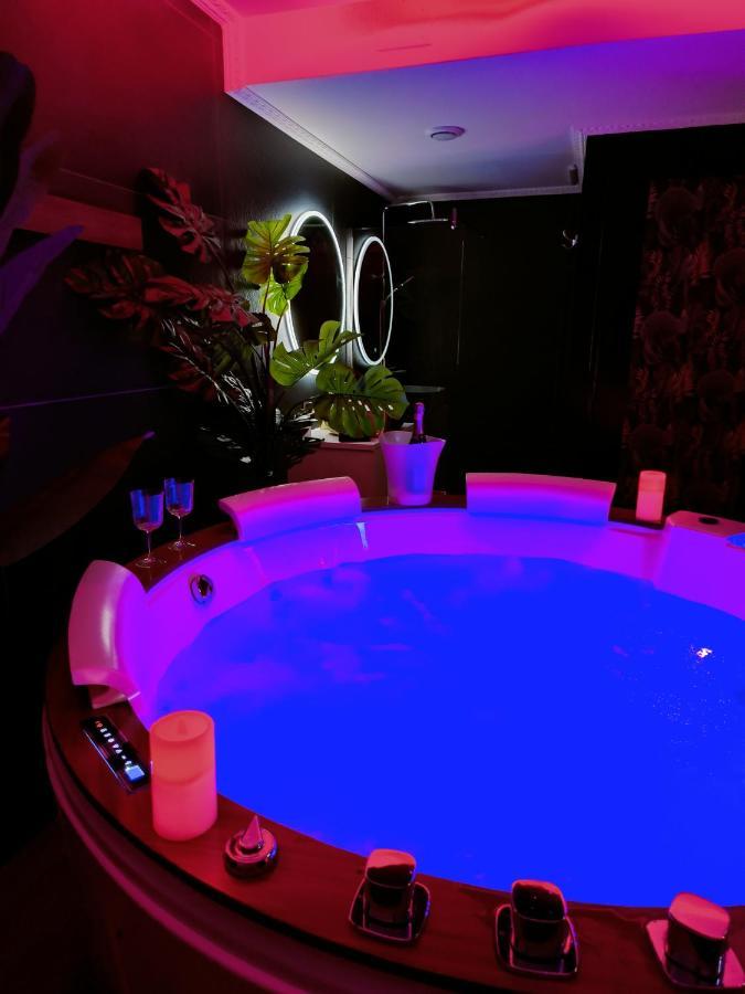 La Loveroom Bdsm De Nice " La Chambre Luxe Des Desirs " Eksteriør bilde